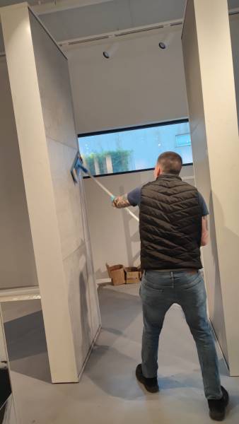 entreprise spécialisée dans le nettoyage de boutiques et showrooms à sainte maxime proche golf de saint tropez 