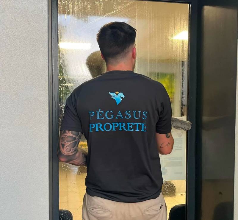 devis entretien hypermarché commerce Roquebrune 83520